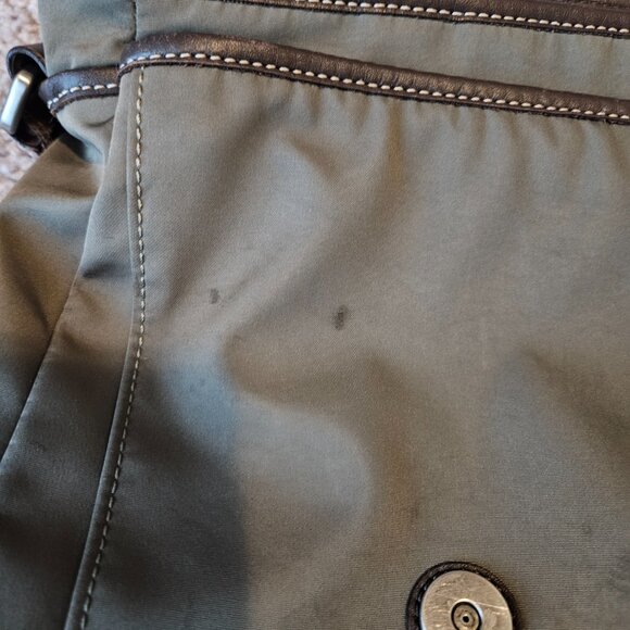 ๐50% OFF! Coach Nylon Messenger Bag - Picture 5 of 16